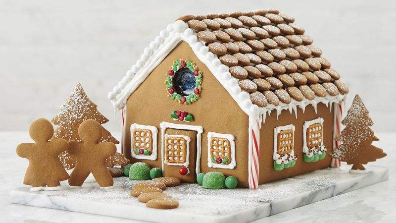 Gingerbread House Decorating