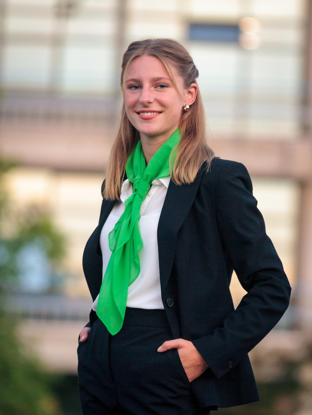 05. Extern - Marie Schröder